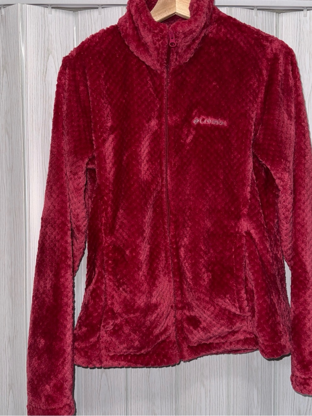 Columbia Women's Plush Full-Zip Jacket — Burgundy Red size M with pockets